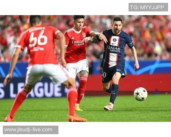 英超激战本菲卡与巴黎圣日耳曼鏖战至平局补时进球引爆全场激情